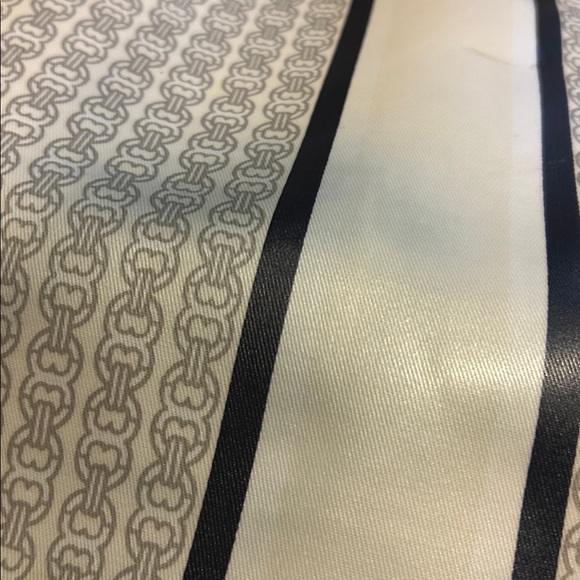 Tory Burch GEMINI LINK CANVAS TOTE BAG - Picture 12 of 13